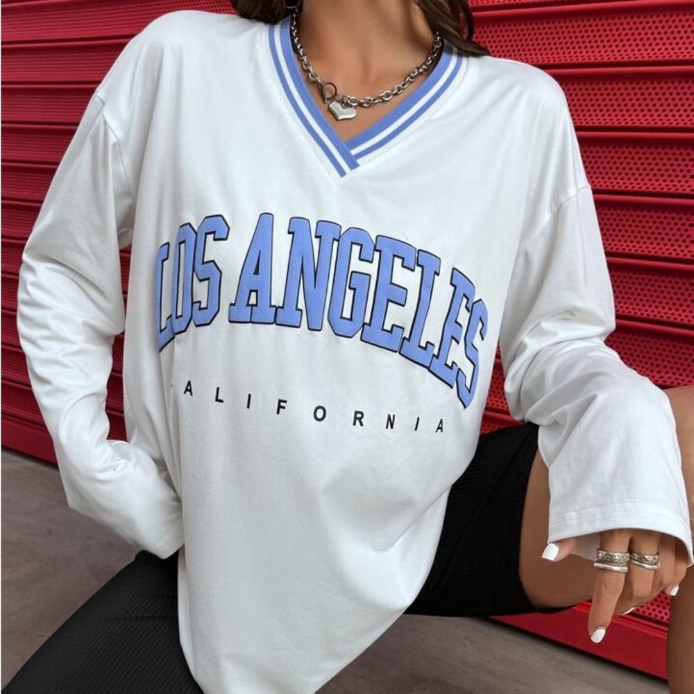 Shien TWO TOPS White and Blue Los Angeles Women's Top & Los Angeles Sweatshirt